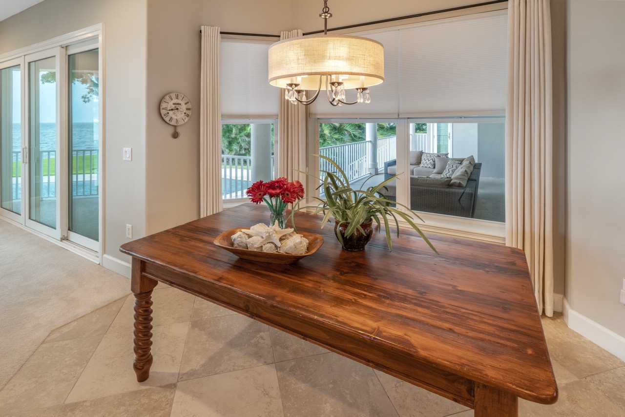 Dining room overlooking the bay